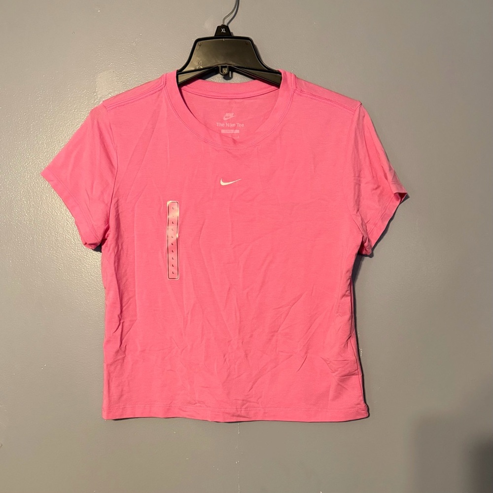 Nike Women's Vibrant Pink Short Sleeve Tee